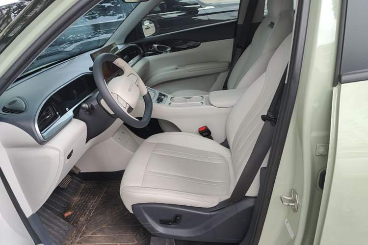 Used Geely Galaxy Geome 2025 UP 410km Exploration Edition Left Front Seat