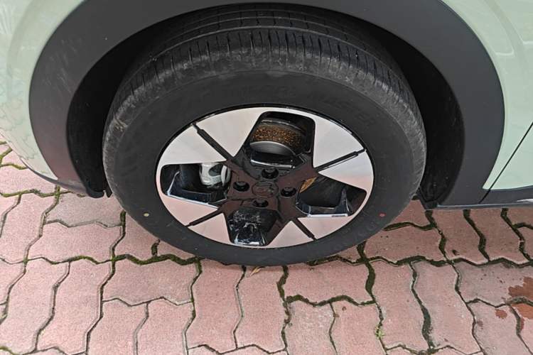 Used Geely Galaxy Geome 2025 310km Dream Edition Left Front Wheel Hub