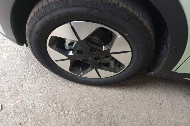 Used Geely Galaxy Geome 2025 310km Dream Edition Left Front Wheel Hub