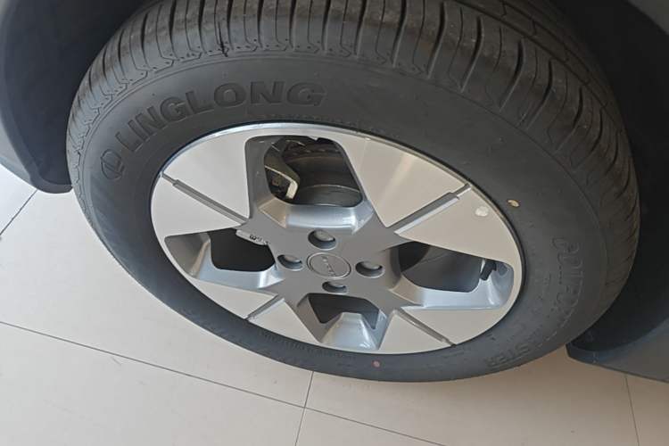 Used Geely Galaxy Geome 2025 UP 410km Exploration+ Edition Left Front Wheel Hub