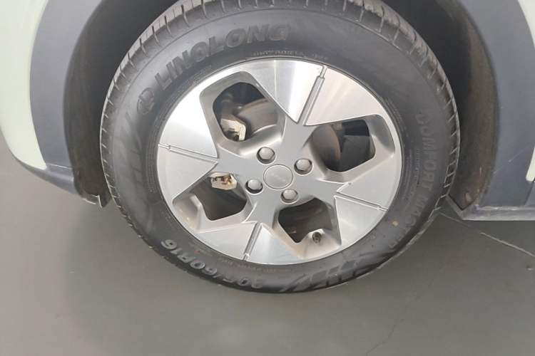 Used Geely Galaxy Geome 2025 UP 410km Exploration+ Edition Left Front Wheel Hub