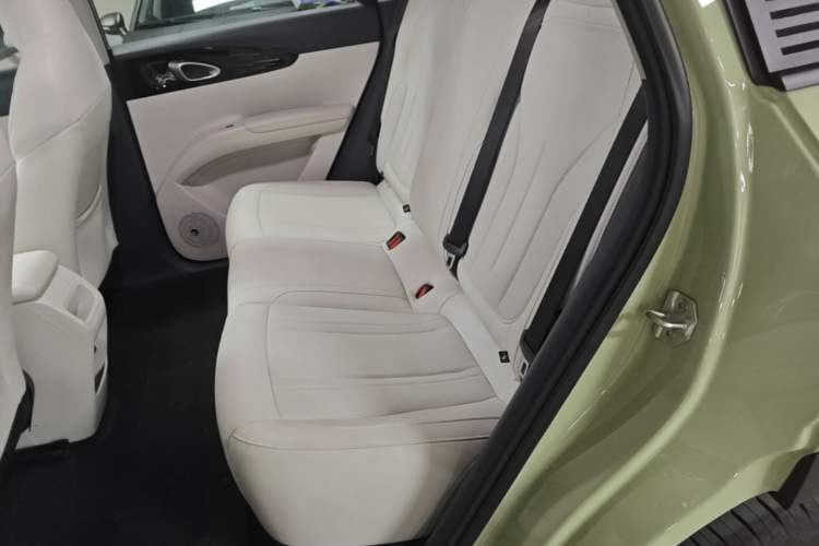 Used Geely Galaxy Geome 2025 310km Youth Edition Left Rear Seat