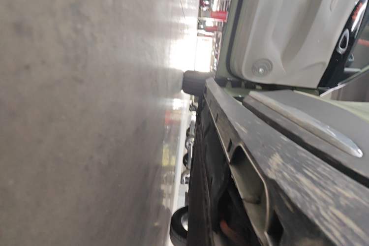 Used Geely Galaxy Geome 2025 UP 410km Exploration+ Edition Left Side Sill