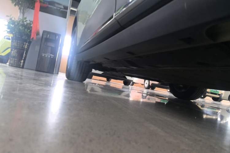 Used Geely Galaxy Geome 2025 UP 410km Exploration+ Edition Left Side Sill