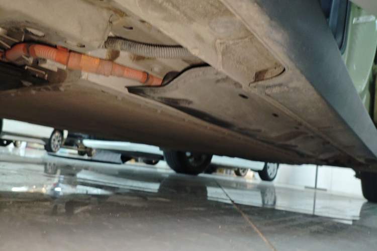 Used Geely Galaxy Geome 2025 UP 410km Exploration+ Edition Left Side Sill