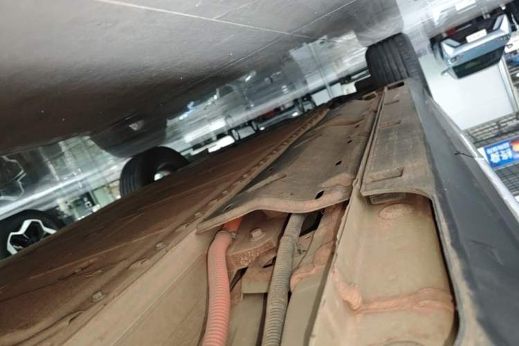 Used Geely Galaxy Geome 2025 UP 410km Exploration Edition Left Side Sill