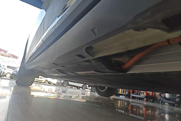 Used Geely Galaxy Geome 2025 UP 410km Exploration+ Edition Left Side Sill