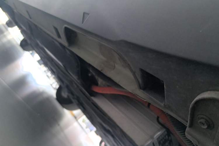 Used Geely Galaxy Geome 2025 UP 410km Exploration+ Edition Left Side Sill