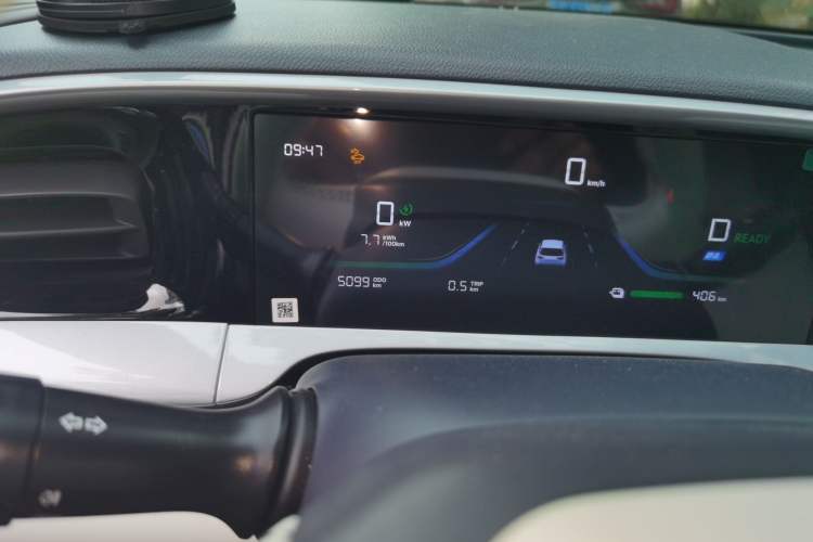 Used Geely Galaxy Geome 2025 UP 410km Exploration Edition Odometer Close Up