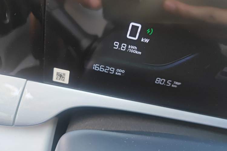 Used Geely Galaxy Geome 2025 UP 410km Exploration Edition Odometer Close Up