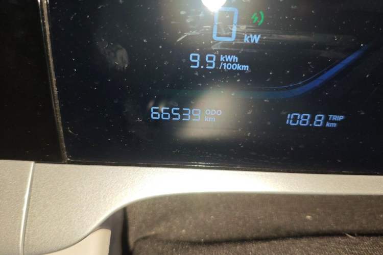 Used Geely Galaxy Geome 2025 UP 410km Exploration Edition Odometer Close Up