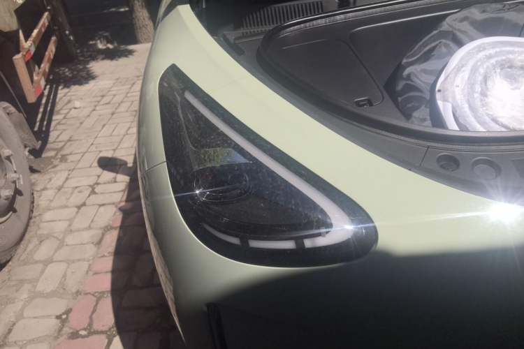 Used Geely Galaxy Geome 2025 UP 410km Exploration Edition Right Front Headlight