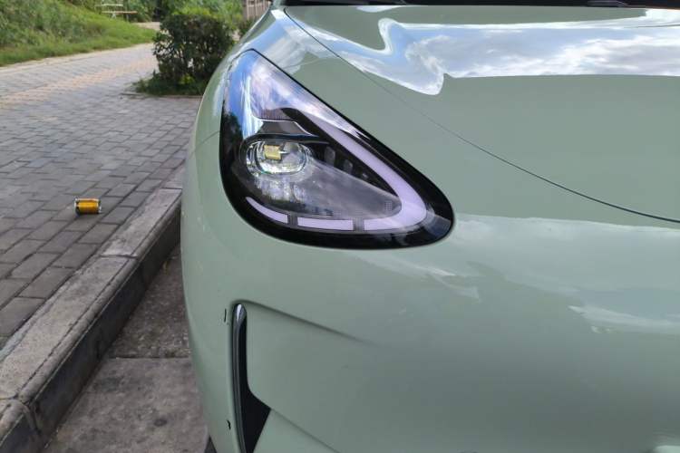 Used Geely Galaxy Geome 2025 UP 410km Exploration Edition Right Front Headlight