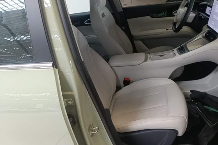 Used Geely Galaxy Geome 2025 UP 410km Exploration+ Edition Right Front Seat