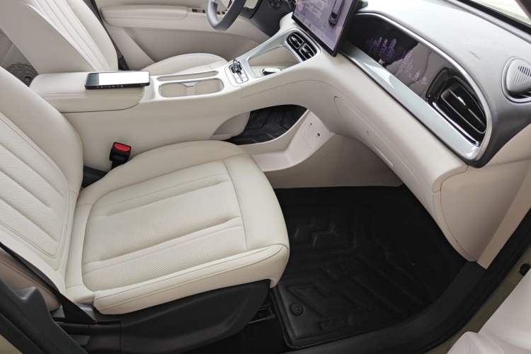 Used Geely Galaxy Geome 2025 UP 410km Exploration+ Edition Right Front Seat