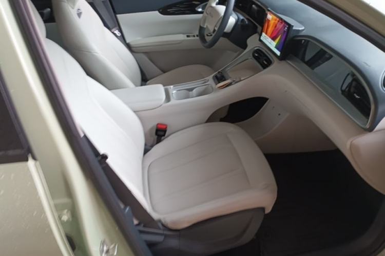Used Geely Galaxy Geome 2025 410 km Free Version Right Front Seat