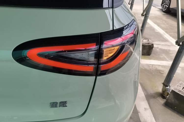 Used Geely Galaxy Geome 2025 310km Youth Edition Right Rear Taillight
