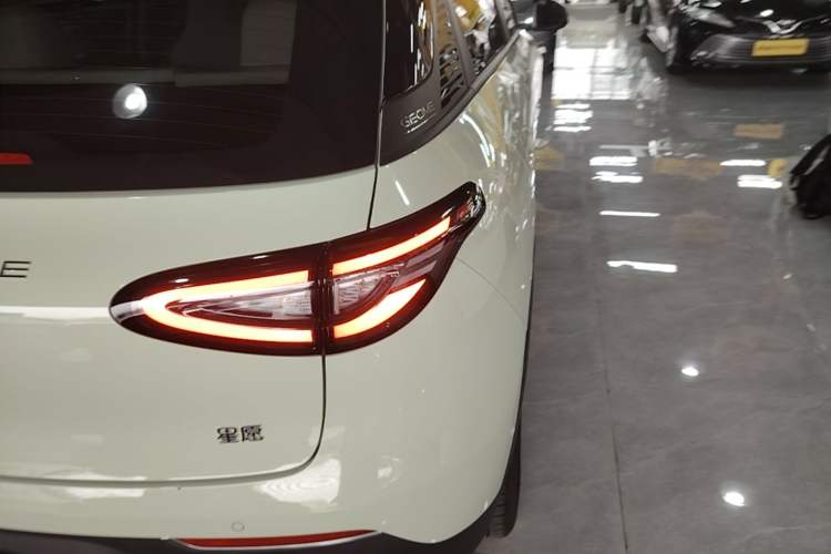 Used Geely Galaxy Geome 2025 410 km Free Version Right Rear Taillight