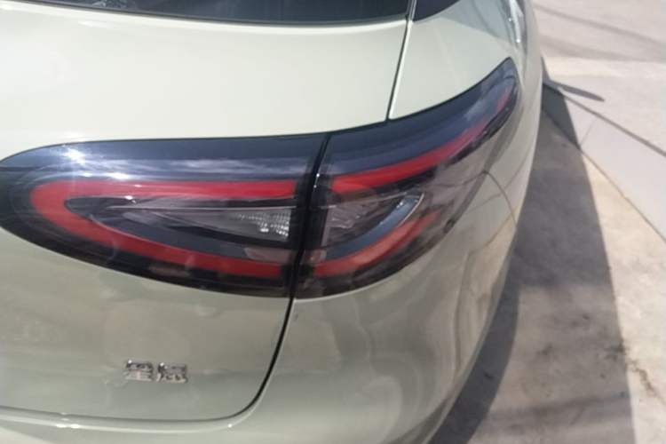 Used Geely Galaxy Geome 2025 310km Youth Edition Right Rear Taillight
