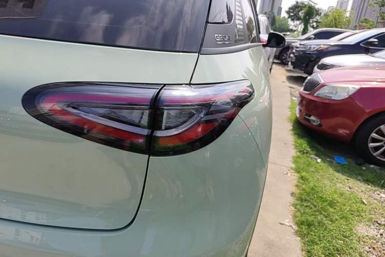 Used Geely Galaxy Geome 2025 310km Youth Edition Right Rear Taillight