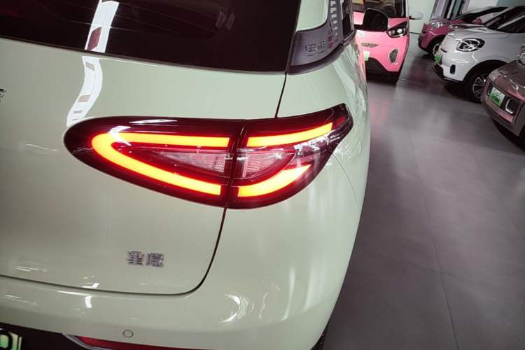 Used Geely Galaxy Geome 2025 410 km Free Version Right Rear Taillight