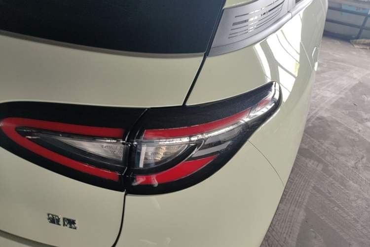 Used Geely Galaxy Geome 2025 310km Dream Edition Right Rear Taillight