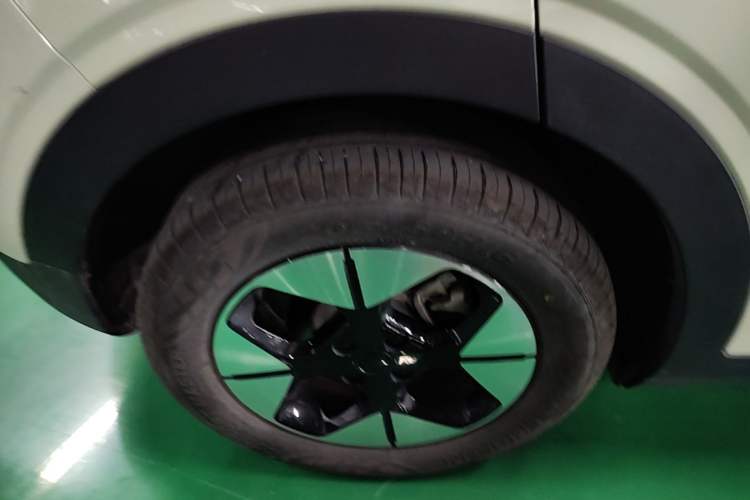Used Geely Galaxy Geome 2025 UP 410km Exploration Edition Right Rear Wheel Hub