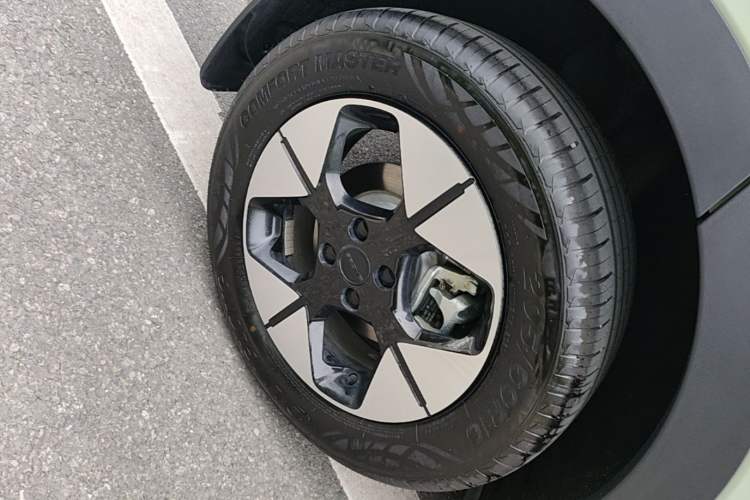 Used Geely Galaxy Geome 2025 310km Dream Edition Right Rear Wheel Hub