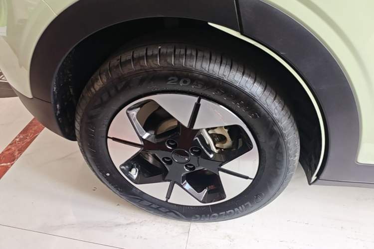 Used Geely Galaxy Geome 2025 310km Dream Edition Right Rear Wheel Hub
