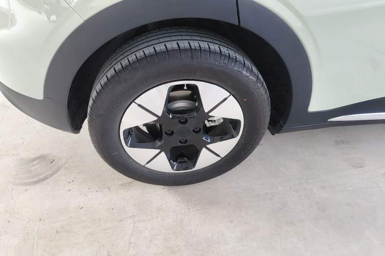 Used Geely Galaxy Geome 2025 310km Dream Edition Right Rear Wheel Hub