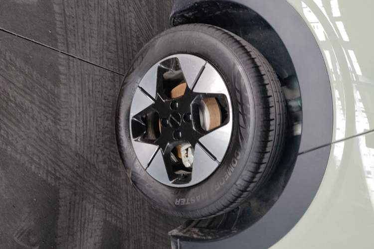 Used Geely Galaxy Geome 2025 310km Dream Edition Right Rear Wheel Hub