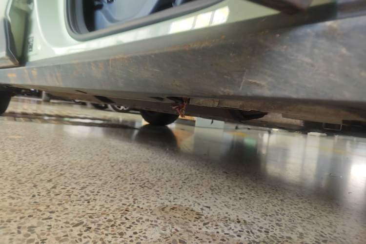 Used Geely Galaxy Geome 2025 UP 410km Exploration+ Edition Right Side Sill