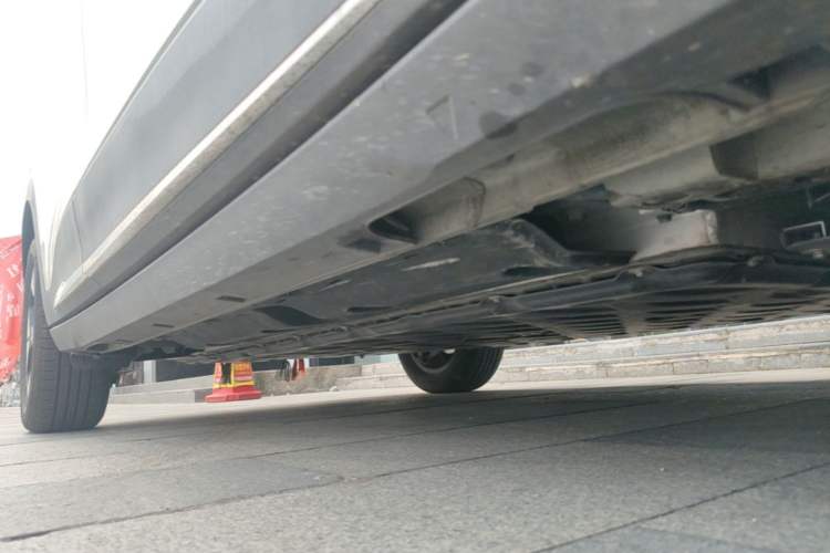 Used Geely Galaxy Geome 2025 UP 410km Exploration Edition Right Side Sill
