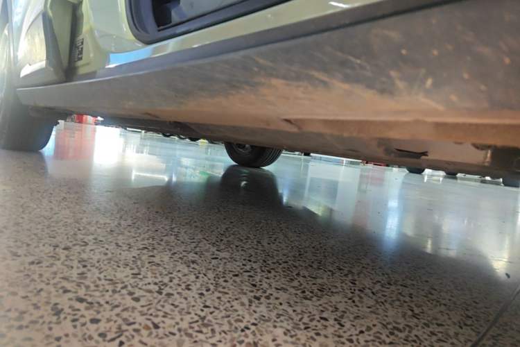Used Geely Galaxy Geome 2025 UP 410km Exploration Edition Right Side Sill