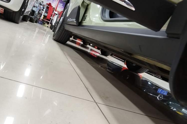 Used Geely Galaxy Geome 2025 UP 410km Exploration+ Edition Right Side Sill