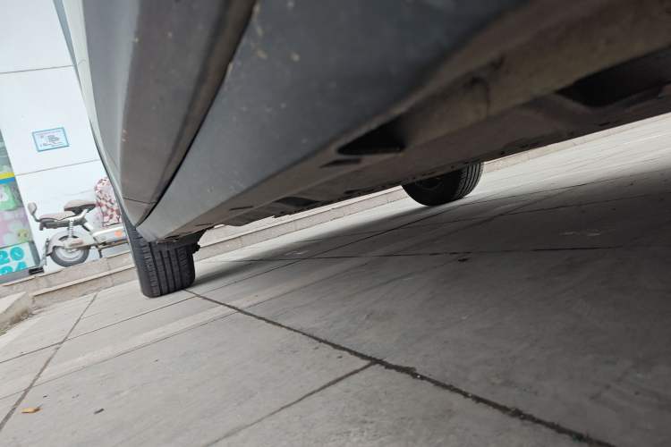 Used Geely Galaxy Geome 2025 310km Youth Edition Right Side Sill