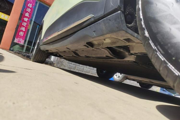 Used Geely Galaxy Geome 2025 UP 410km Exploration+ Edition Right Side Sill