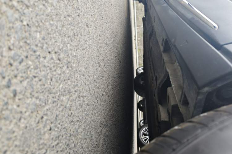 Used Geely Galaxy Geome 2025 UP 410km Exploration+ Edition Right Side Sill