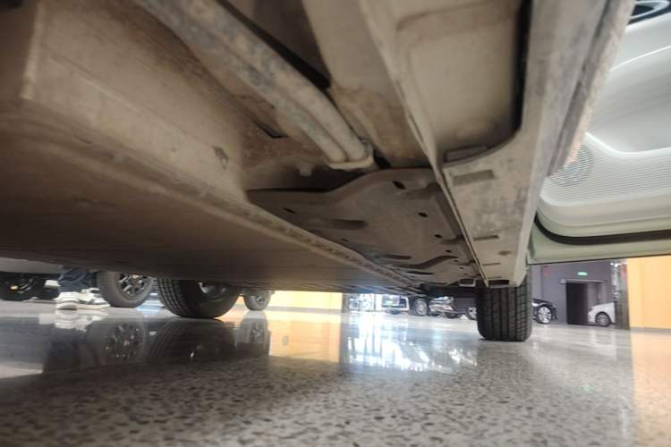 Used Geely Galaxy Geome 2025 UP 410km Exploration+ Edition Right Side Sill