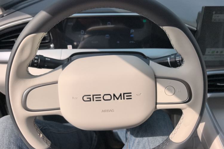 Used Geely Galaxy Geome 2025 310km Youth Edition Steering Wheel