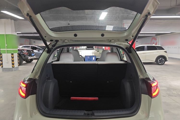 Used Geely Galaxy Geome 2025 UP 410km Exploration+ Edition Trunk