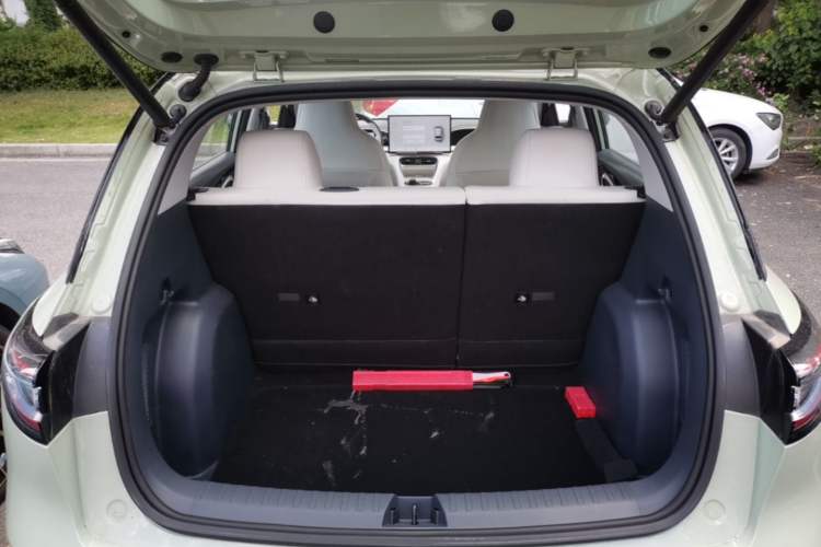 Used Geely Galaxy Geome 2025 UP 410km Exploration+ Edition Trunk