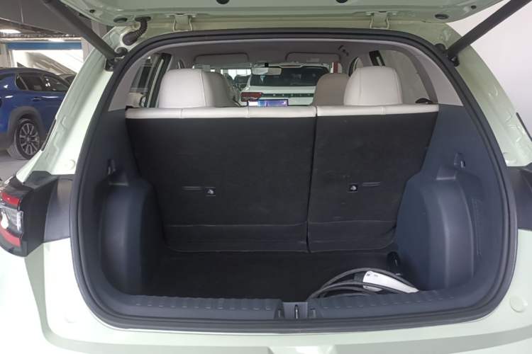 Used Geely Galaxy Geome 2025 310km Dream Edition Trunk