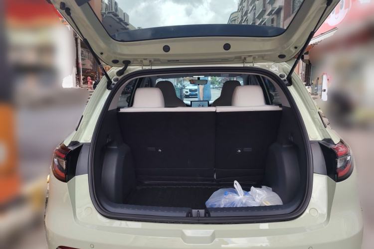 Used Geely Galaxy Geome 2025 310km Youth Edition Trunk