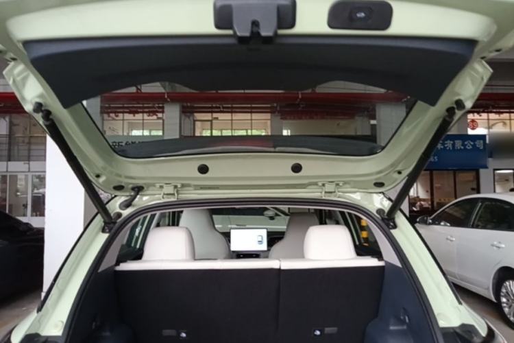 Used Geely Galaxy Geome 2025 UP 410km Exploration+ Edition Trunk