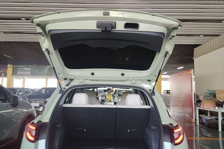 Used Geely Galaxy Geome 2025 310km Youth Edition Trunk