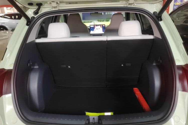 Used Geely Galaxy Geome 2025 310km Dream Edition Trunk