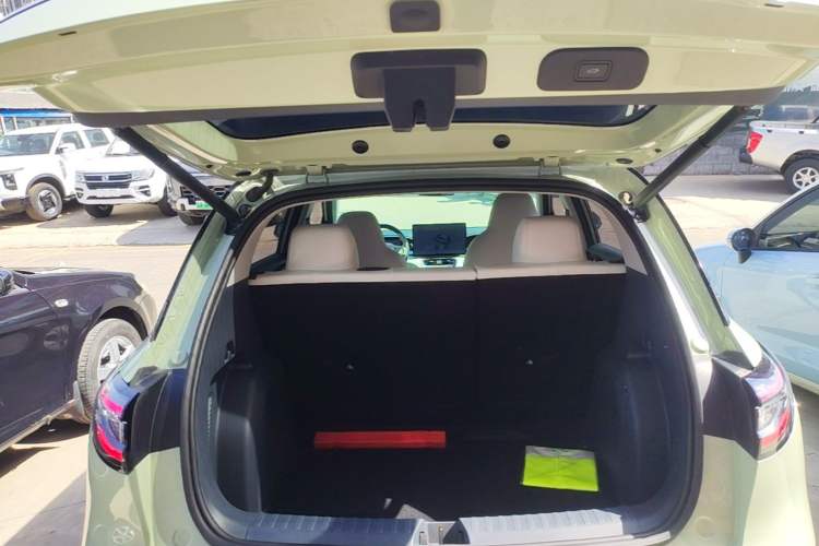 Used Geely Galaxy Geome 2025 UP 410km Exploration+ Edition Trunk
