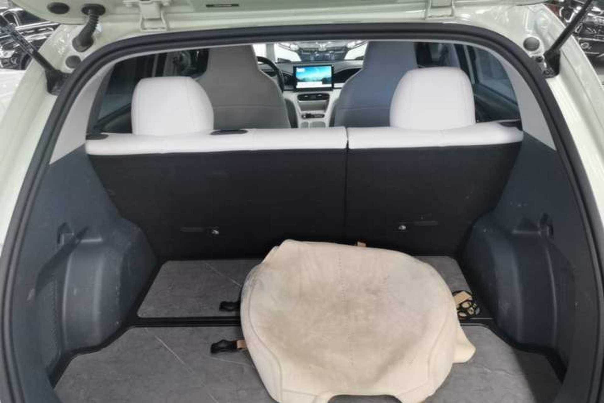 Used Geely Galaxy Geome 2025 310km Youth Edition Trunk