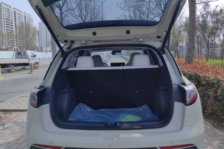Used Geely Galaxy Geome 2025 UP 410km Exploration+ Edition Trunk